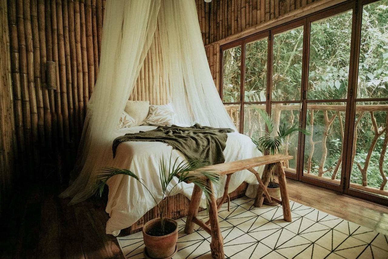 Вілла Treehouse De Valentine Balamban Екстер'єр фото