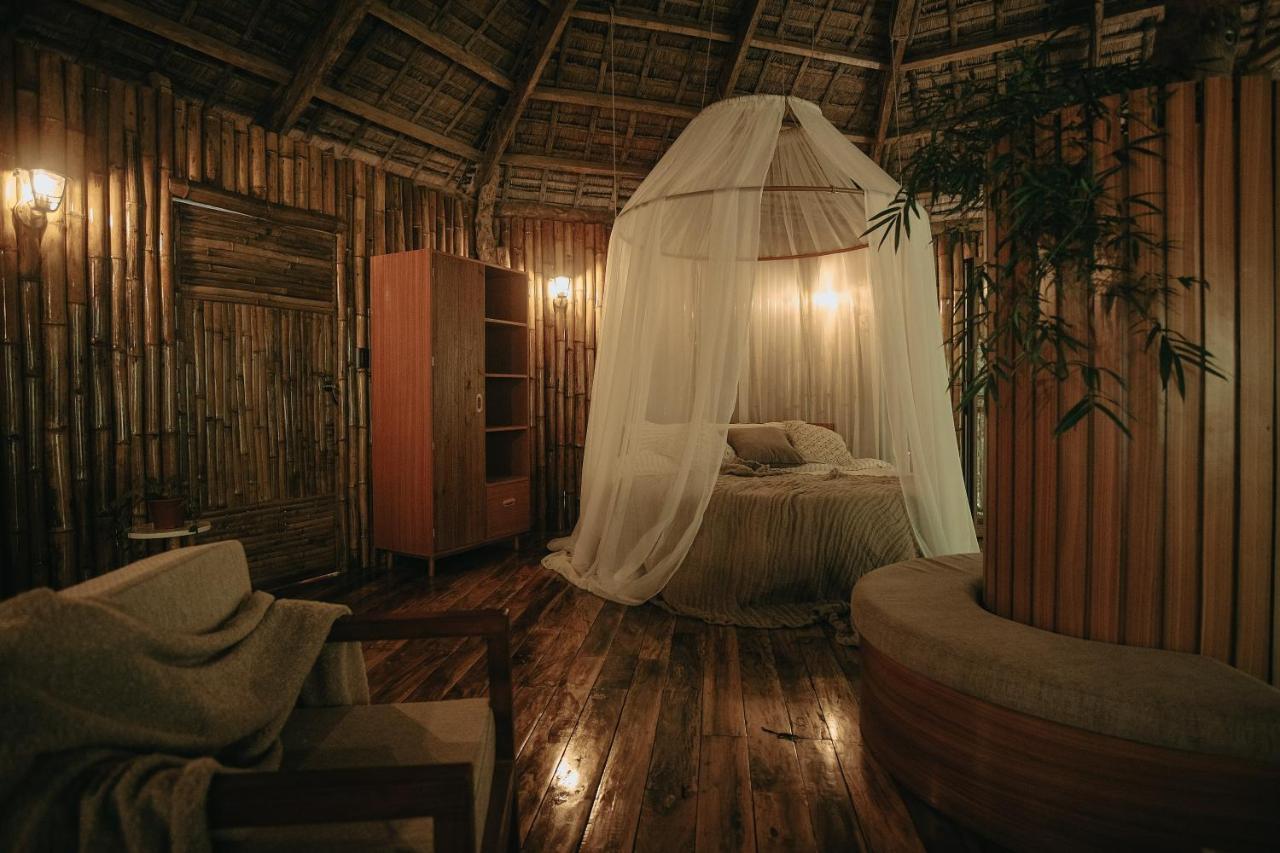 Вілла Treehouse De Valentine Balamban Екстер'єр фото