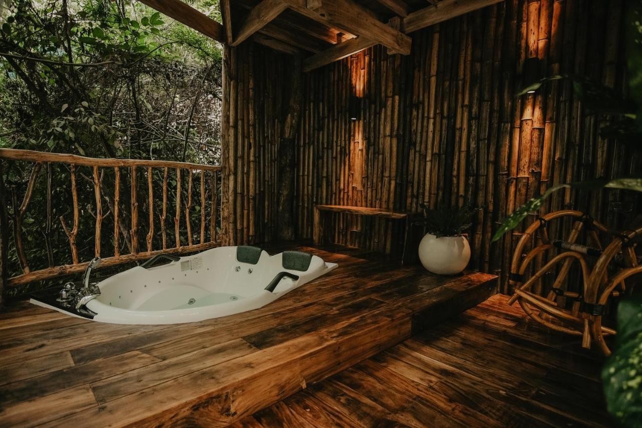 Вілла Treehouse De Valentine Balamban Екстер'єр фото